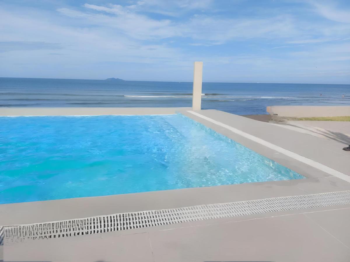Tana Beach Villas Лиан Экстерьер фото