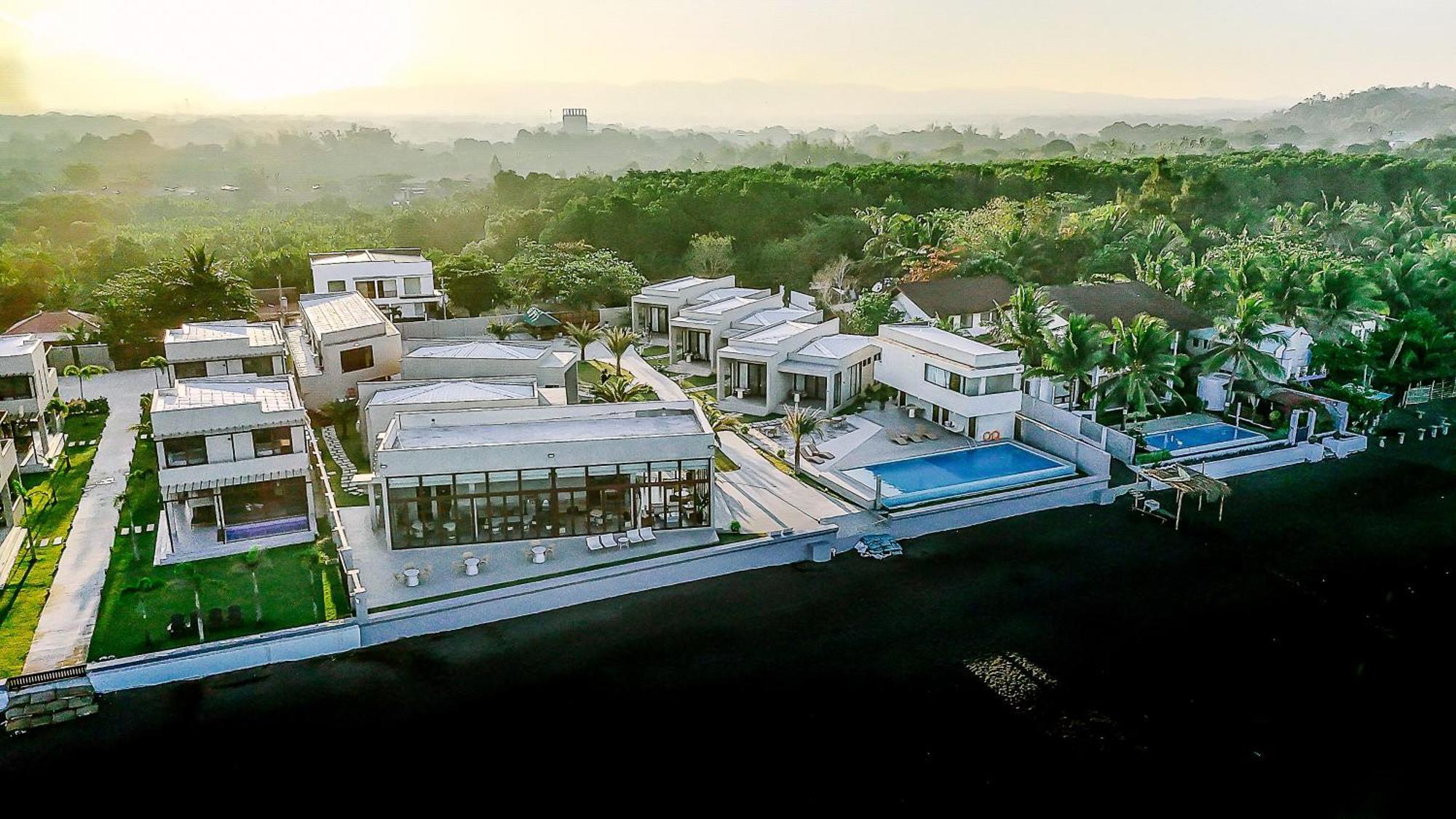 Tana Beach Villas Лиан Экстерьер фото