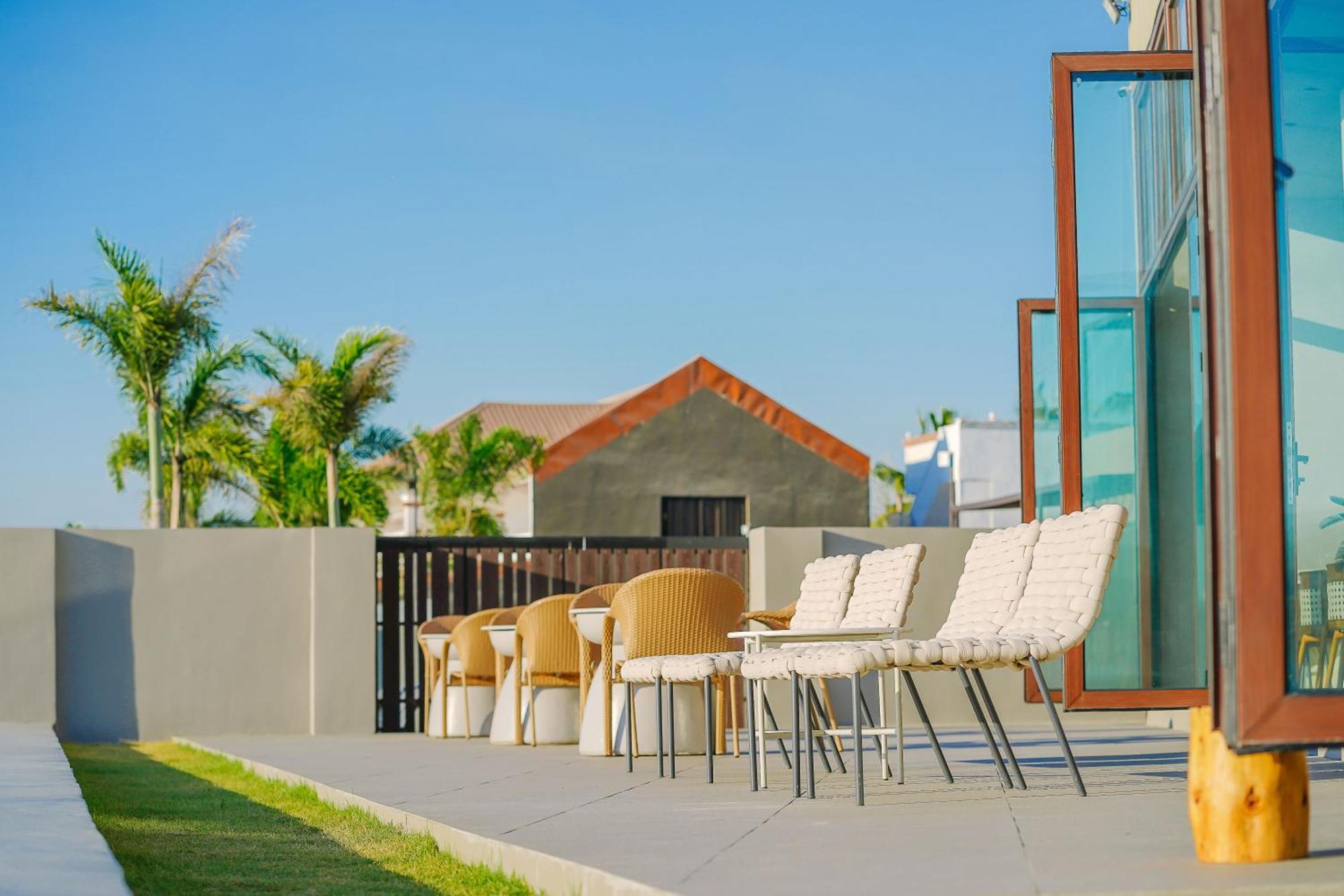Tana Beach Villas Лиан Экстерьер фото